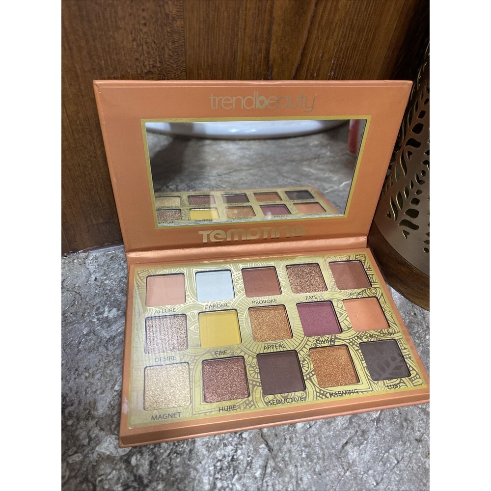 TrendBeauty TEMPTING Shimmer & Matte Eyeshadow Palette Full Size 15 Shades